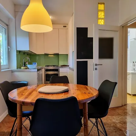 F13 Apartment Pula